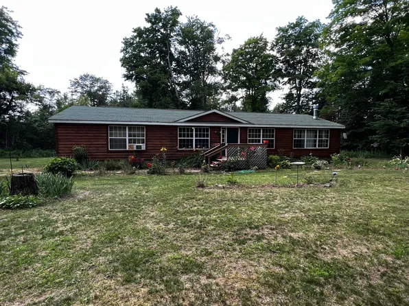 33961 W Huckleberry Lake Rd, Trout Lake, MI 49793