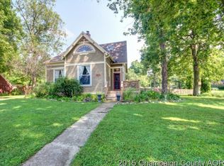 102 W Union St, Mahomet, IL 61853