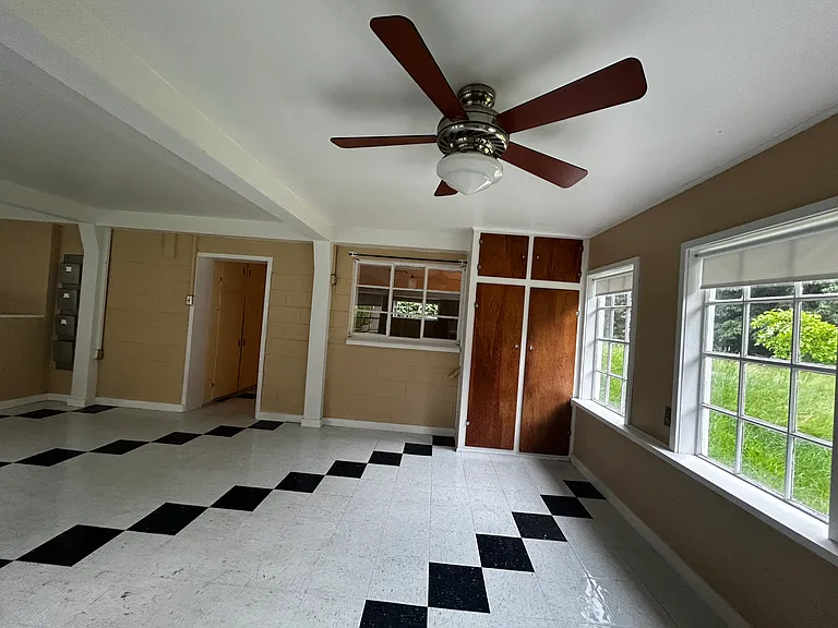 330 Sawmill Rd — Photo 6