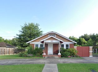 623 Lakeview Dr, Sugar Land, TX 77498