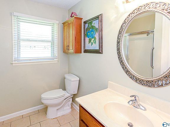 4th image of 209 Thach Ln
