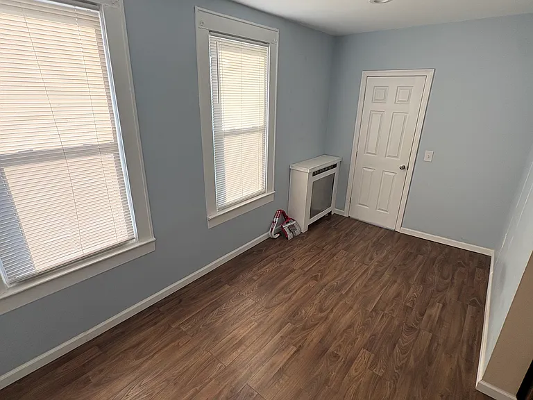 516 Forest St #2 — Photo 6
