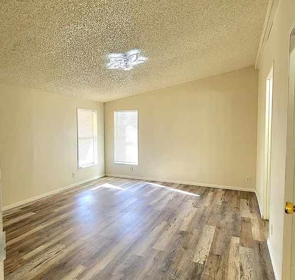 6720 Conestoga Pkwy — Photo 19