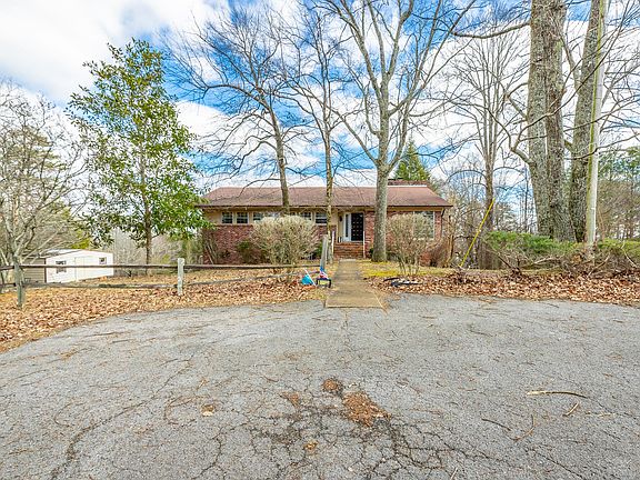 3rd image of 10025 Sunny Ln