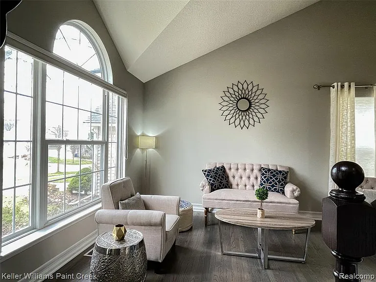 4927 Ravine Ct — Photo 4