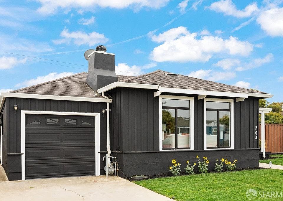 1st image of 203 Rockwood Dr