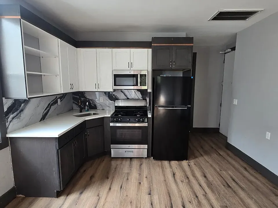 273 Liberty Ave #2