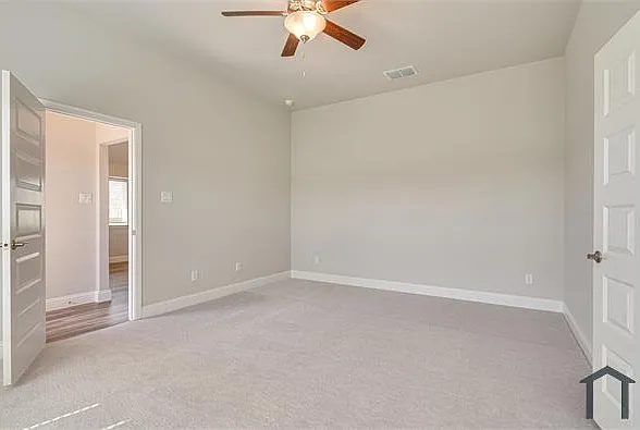 204 Rosewood Dr — Photo 13