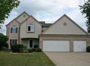 6581 Marten Knoll Dr, West Bloomfield, MI 48324