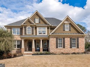 62 Applewood Ln, Acworth, GA 30101