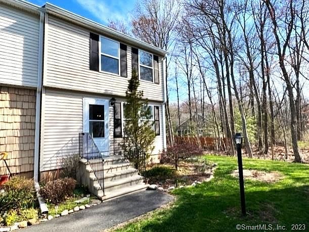 1st image of 33 Summersweet Dr #33