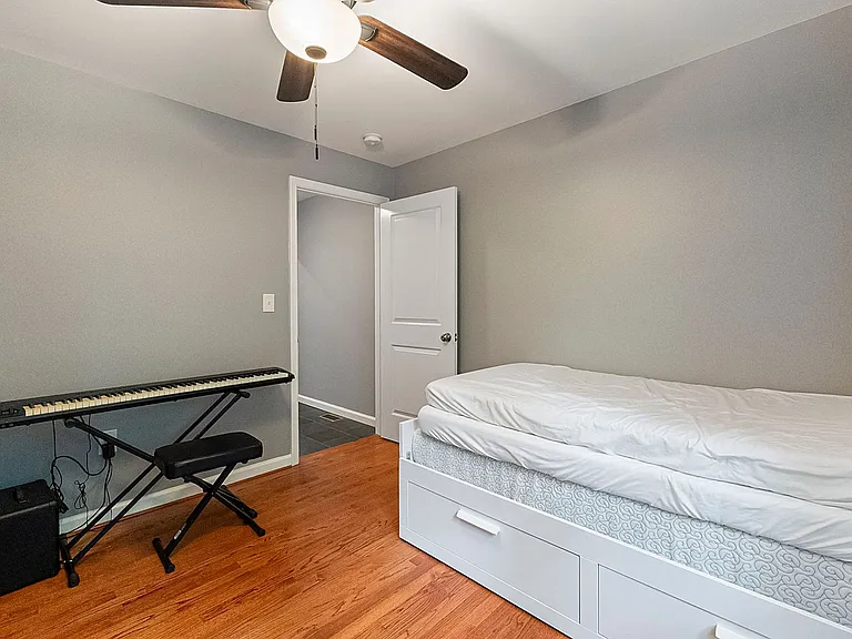 1225 S Buchanan St — Photo 17