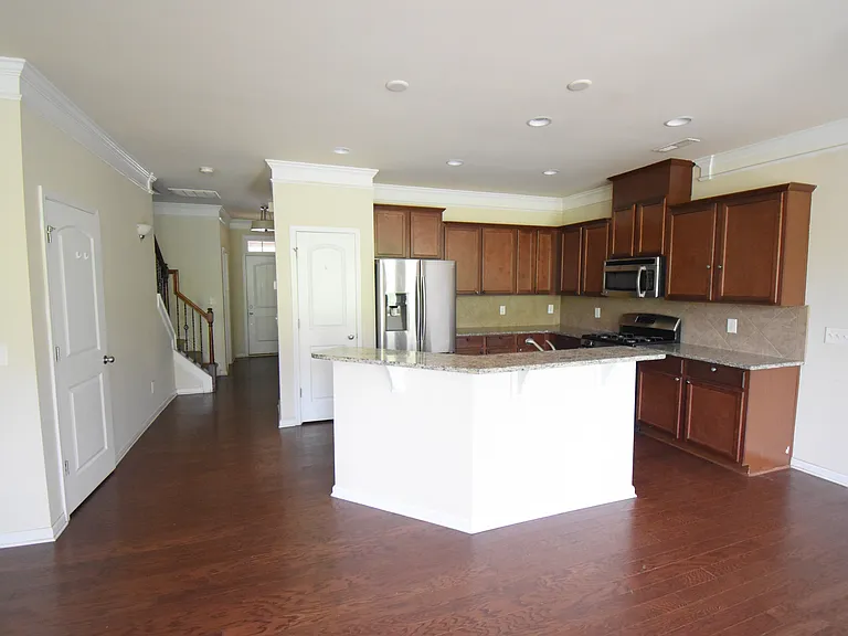 9620 Camberley Ave NW — Photo 7