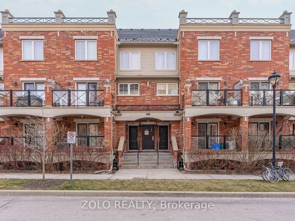 51 Hays Blvd #28, Oakville, ON L6H 0J1