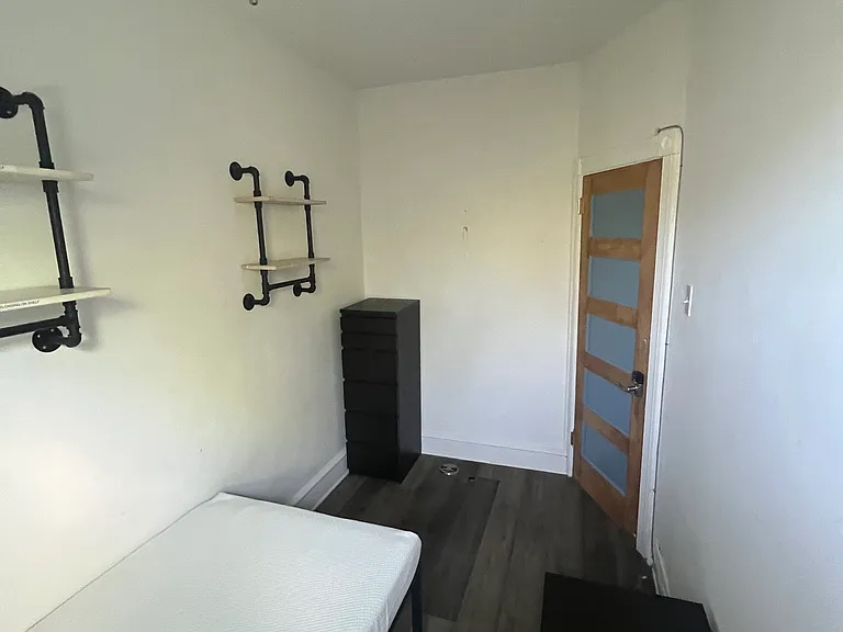 2908 N Judson St — Photo 6