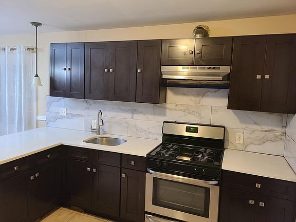 2nd image of 11123 148th St