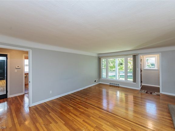 5th image of 16691 Craigmere Dr