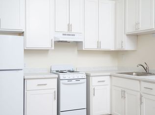 1000 W Franklin Ave APT 6, Minneapolis, MN 55405