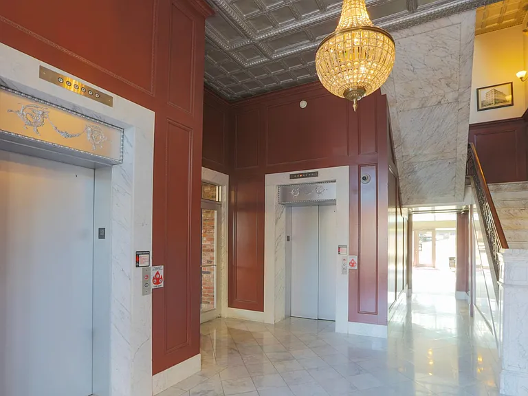 150 E Main St #403 — Photo 21