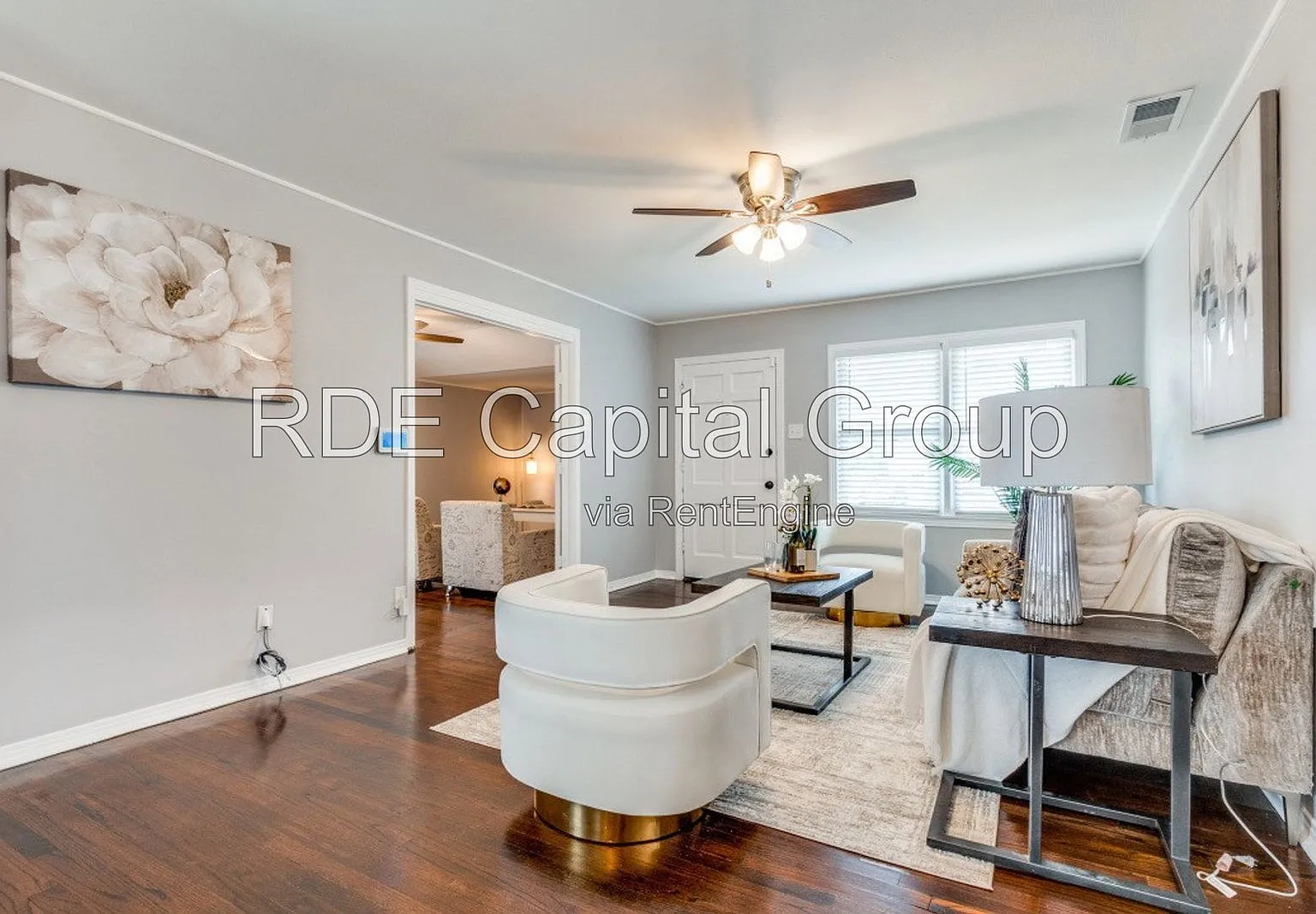 3 bed, 2.0 bath, 1273 sqft, $2,140 — Photo 4