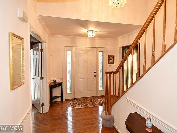 3rd image of 11820 Troika Ct