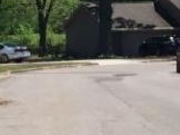 Exterior Neighborhood (street photo)