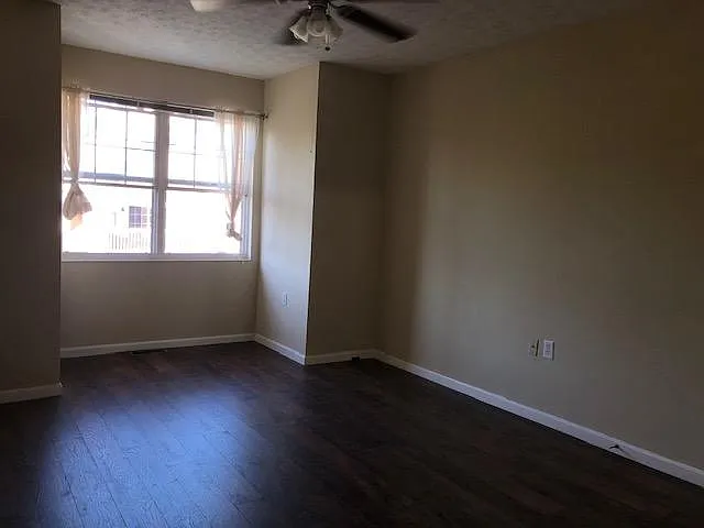 7609 Mansion Cir #F — Photo 12