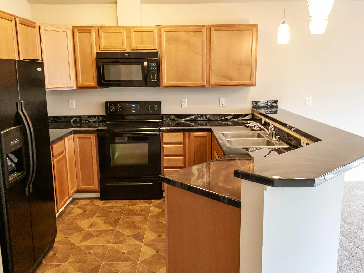 3 bed, 1415 sqft, $2,500 — Photo 3