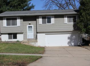 2931 5th St, Marion, IA 52302