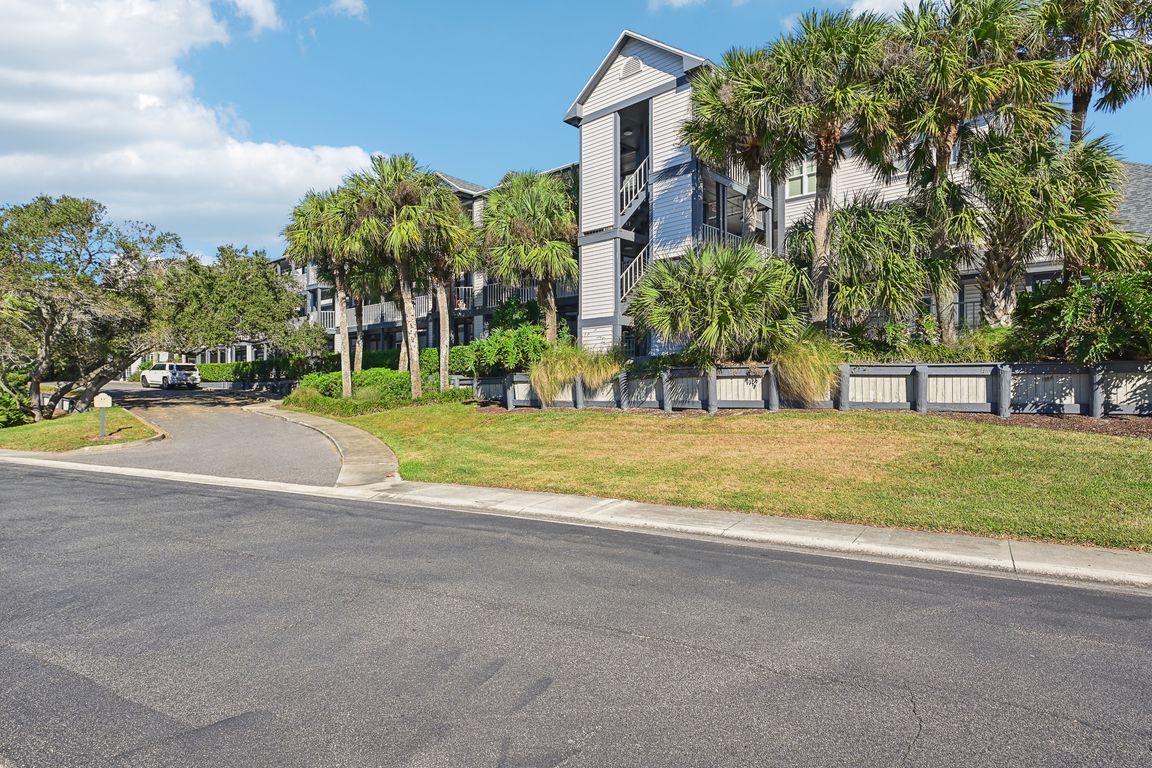 Ocean Hollow Ln 114-001