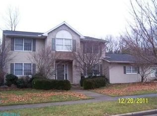 749 Creekside Dr, Lancaster, OH
