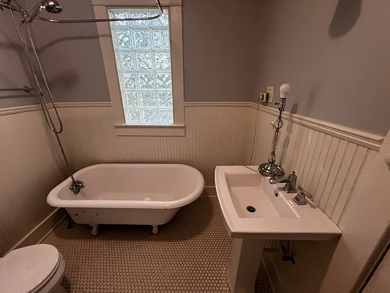 410 Rose St — Photo 12