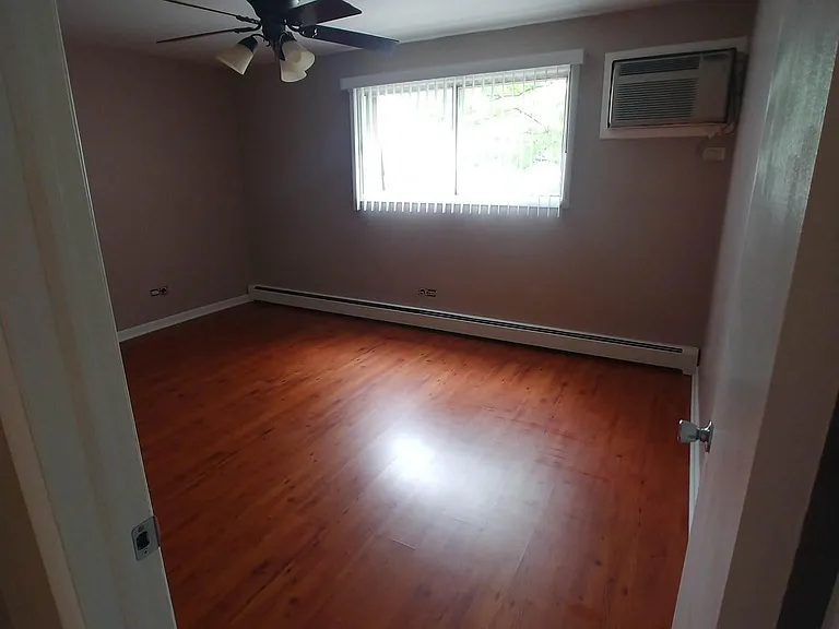10530 Parkside Ave #12 — Photo 12