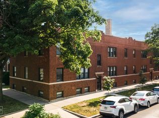 3318 W Byron St #1, Chicago, IL 60618