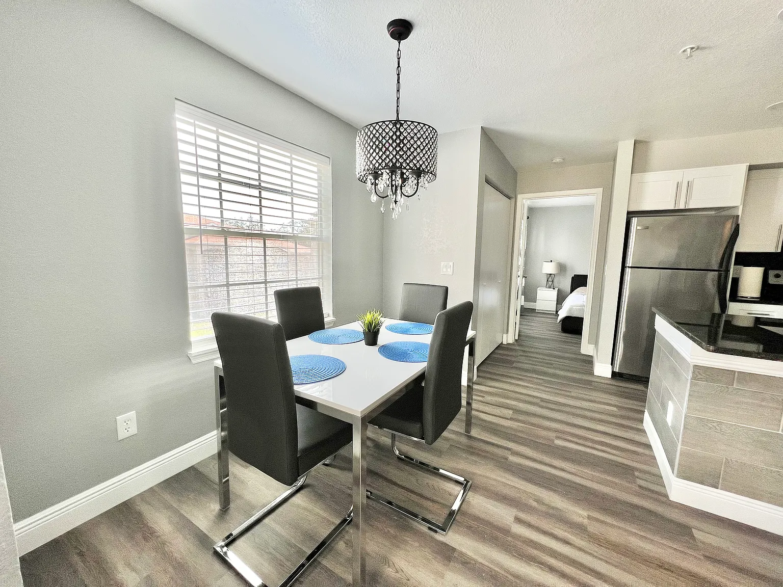 1 bed, 842 sqft, $2,500 — Photo 4