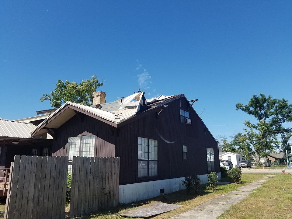 1st image of 610 Bay Ave