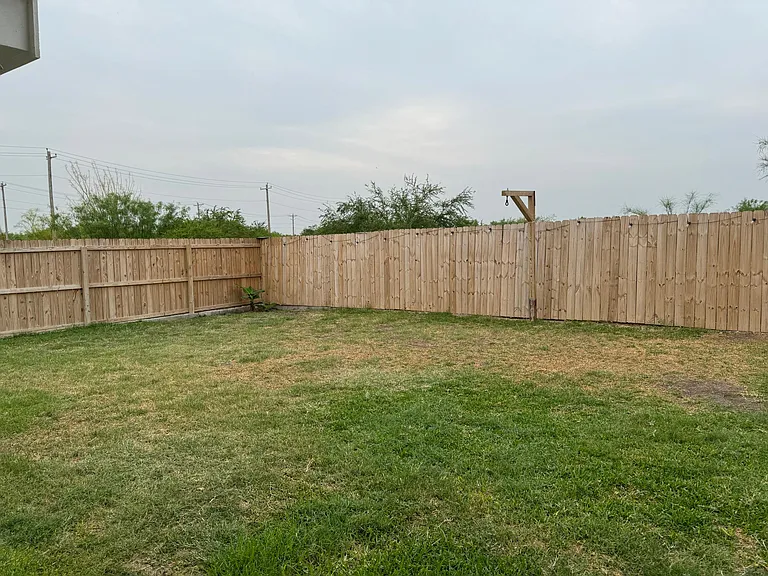2931 Rowan Dr — Photo 18
