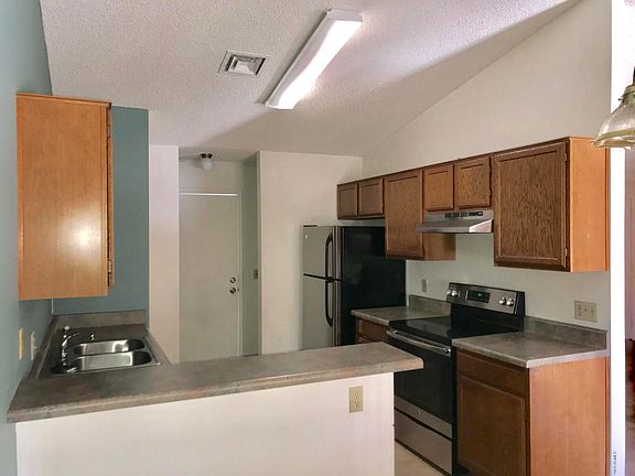 3rd image of 6619 W Brown St