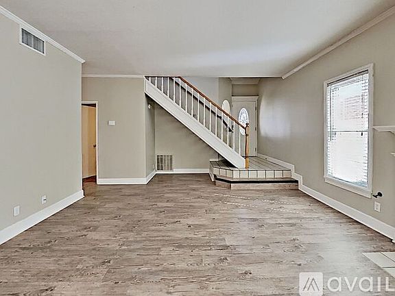4th image of 22843 White Pine Pl