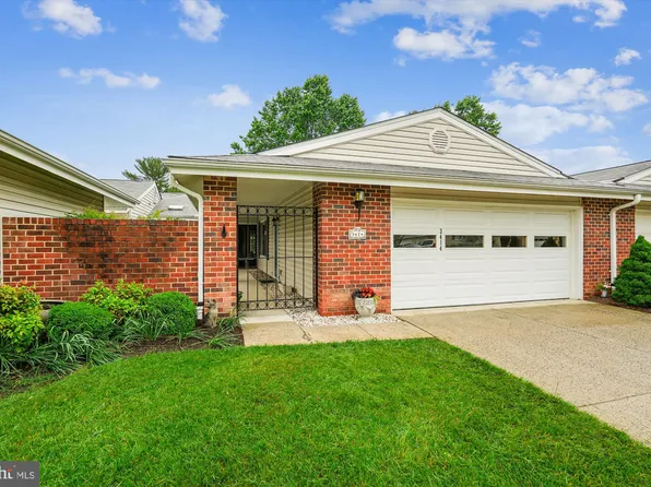 3414 Island Creek Ct #127-B, Silver Spring, MD 20906