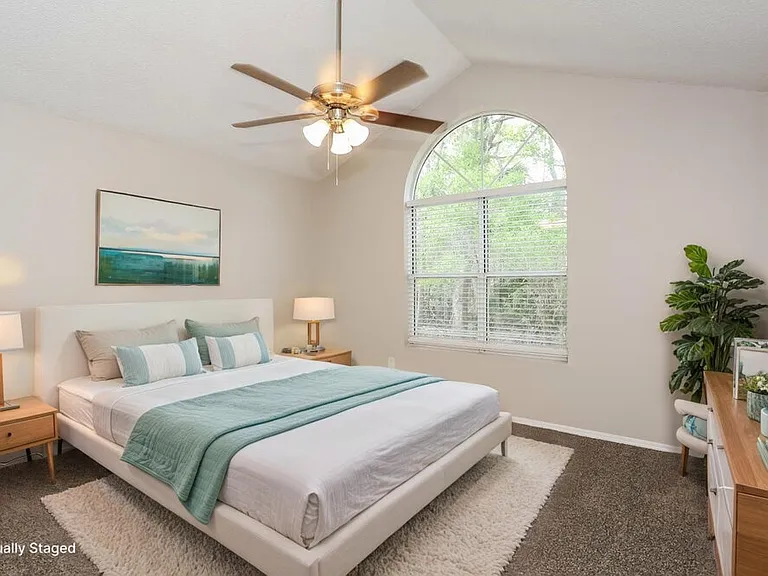 12755 Serenade Cir N — Photo 11