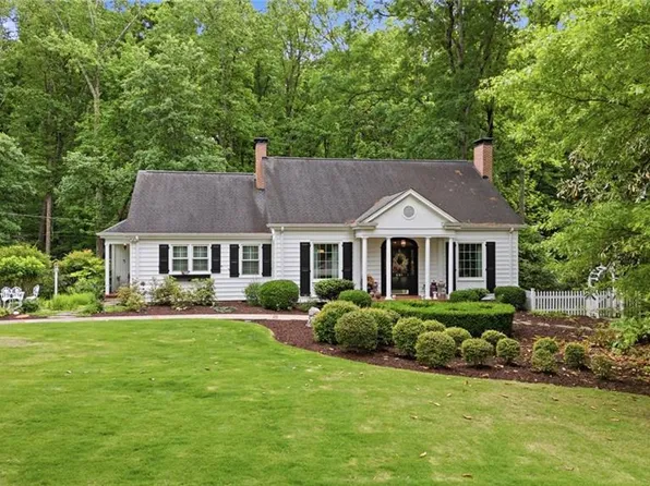 691 Dixon Dr, Gainesville, GA 30501