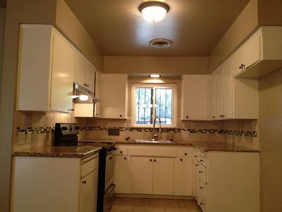 2nd image of 915 W Terrace Ave
