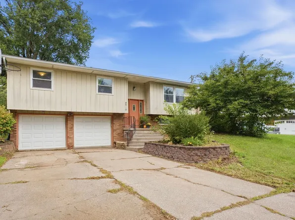8910 33rd St W, Rock Island, IL 61201