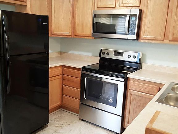 5th image of 333 Melrose Dr APT 31B