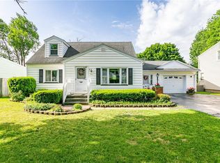 185 Sharon Dr, Rochester, NY 14626