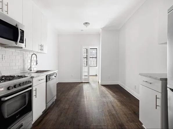 28 West 26th Street image 1 of 3