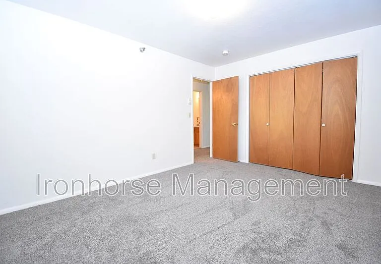 813 W Villard St #78 — Photo 16