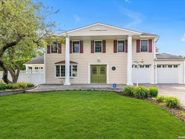 34 Steven Place, Smithtown, NY 11787