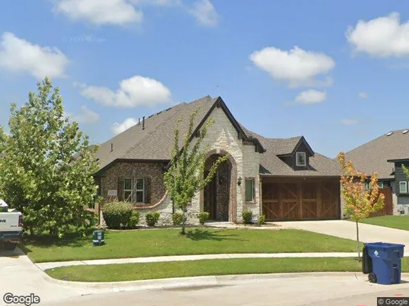 1685 Creek Bluff Ct, Waxahachie, TX 75165